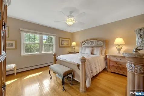 184 W Passaic Avenue Rutherford NJ 07070