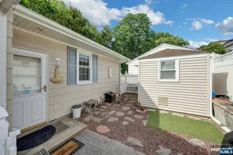 184 W Passaic Avenue Rutherford NJ 07070