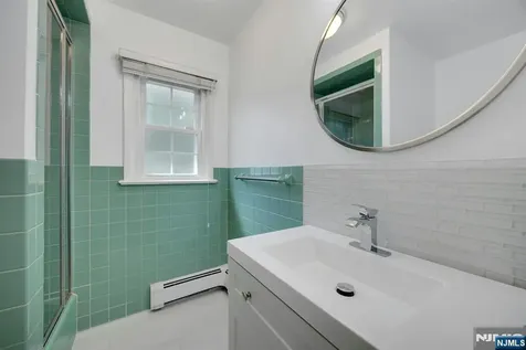 184 W Passaic Avenue Rutherford NJ 07070