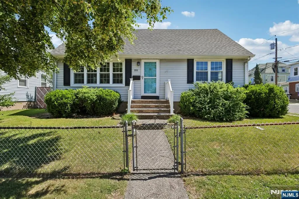 251 Main Street East Rutherford NJ 07073