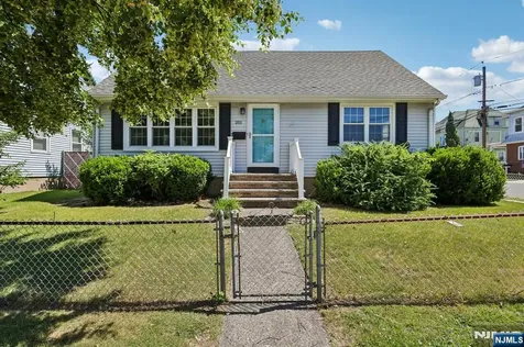 251 Main Street East Rutherford NJ 07073