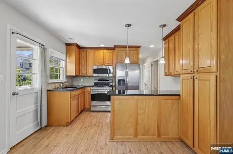 251 Main Street East Rutherford NJ 07073
