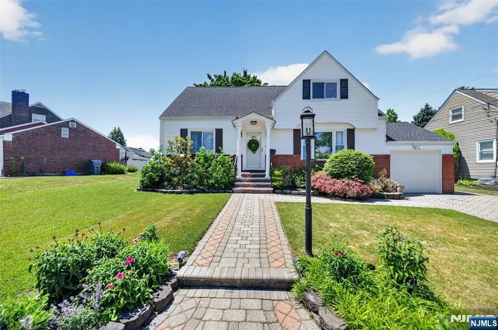 413 Maple Hill Drive Hackensack NJ 07601