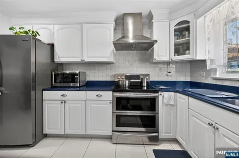 413 Maple Hill Drive Hackensack NJ 07601