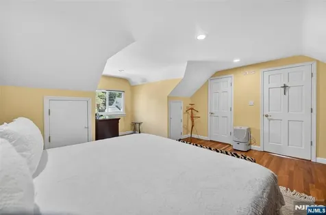 413 Maple Hill Drive Hackensack NJ 07601