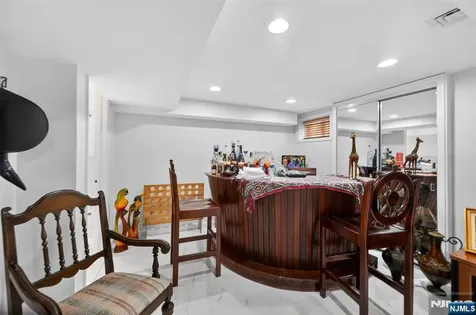413 Maple Hill Drive Hackensack NJ 07601