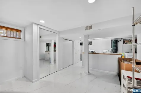 413 Maple Hill Drive Hackensack NJ 07601