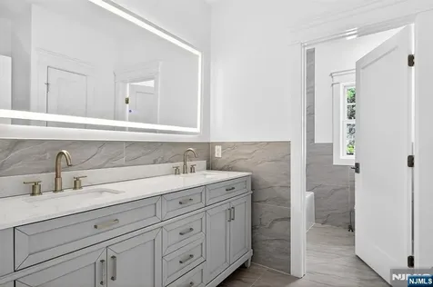 249 Terrace Road Franklin Lakes NJ 07417