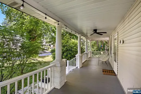 42 Forest Road Glen Rock NJ 07452