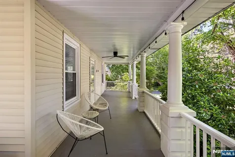 42 Forest Road Glen Rock NJ 07452