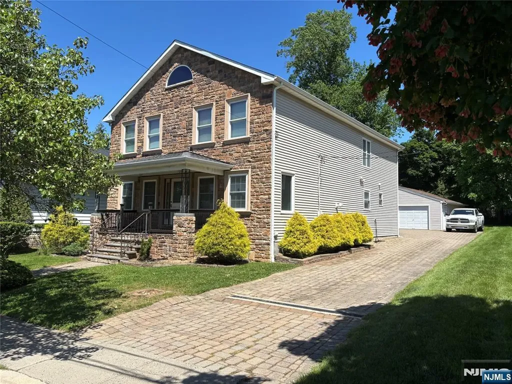 17 Garrett Street Cedar Grove NJ 07009