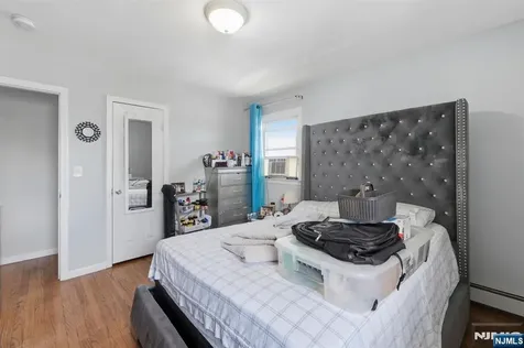 1134 Rivington Street Roselle NJ 07203