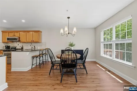28 Mountainside Drive Pompton Lakes NJ 07442