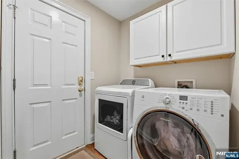28 Mountainside Drive Pompton Lakes NJ 07442