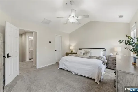 28 Mountainside Drive Pompton Lakes NJ 07442