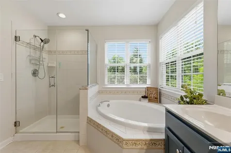28 Mountainside Drive Pompton Lakes NJ 07442