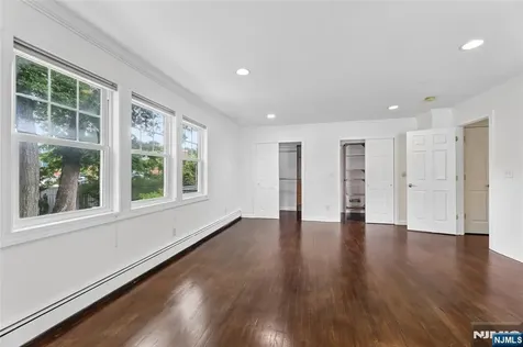 153 Charlotte Place Englewood Cliffs NJ 07632