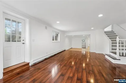 153 Charlotte Place Englewood Cliffs NJ 07632