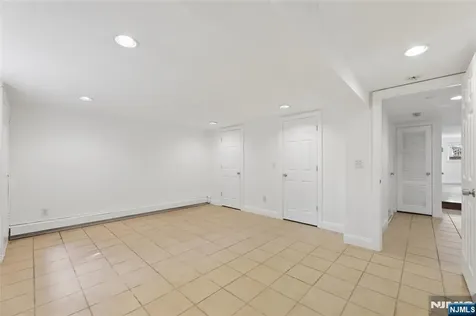 153 Charlotte Place Englewood Cliffs NJ 07632