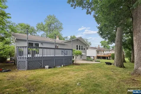 153 Charlotte Place Englewood Cliffs NJ 07632