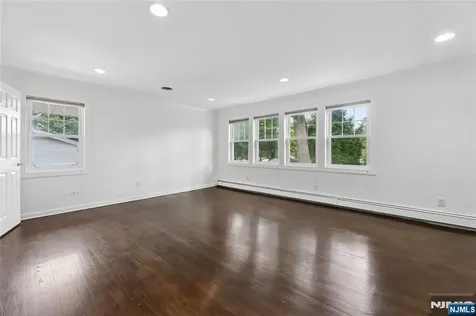 153 Charlotte Place Englewood Cliffs NJ 07632