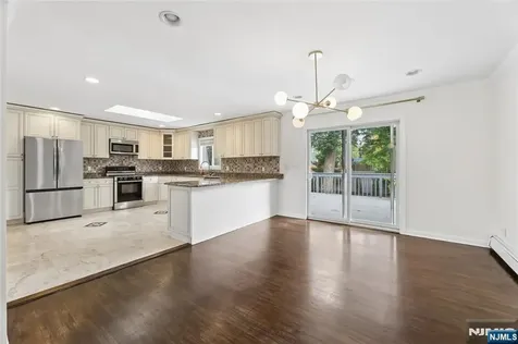 153 Charlotte Place Englewood Cliffs NJ 07632
