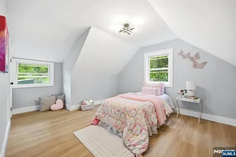 1 Lorelei Road West Orange NJ 07052