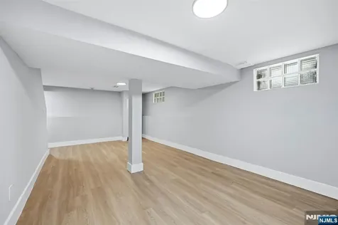 1 Lorelei Road West Orange NJ 07052