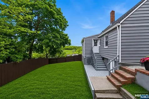 1 Lorelei Road West Orange NJ 07052