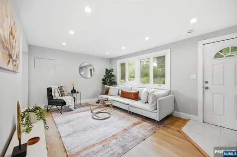 1 Lorelei Road West Orange NJ 07052