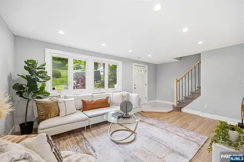 1 Lorelei Road West Orange NJ 07052