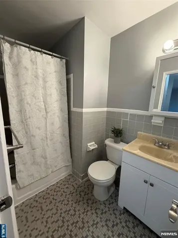 51 Essex Maywood NJ 07607
