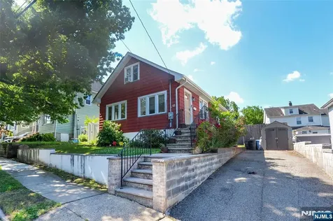 52 Kovar Street Bogota NJ 07603