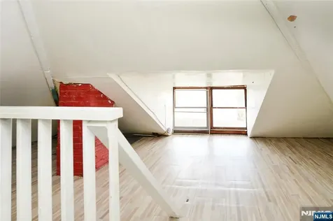 52 Kovar Street Bogota NJ 07603