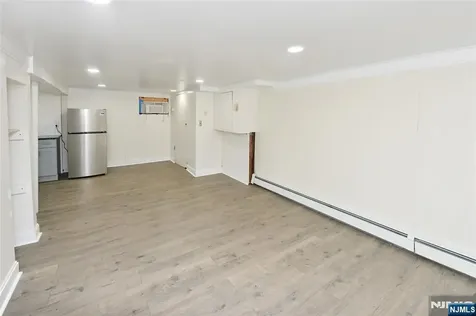52 Kovar Street Bogota NJ 07603