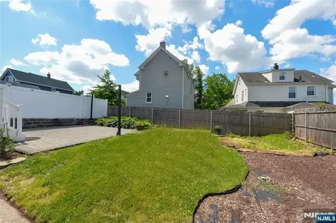 52 Kovar Street Bogota NJ 07603