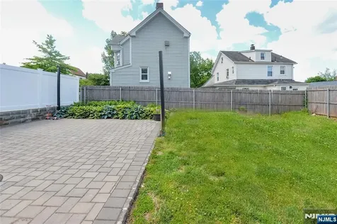52 Kovar Street Bogota NJ 07603