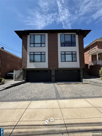 232 E Columbia Avenue Palisades Park NJ 07650