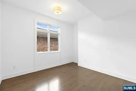 232 E Columbia Avenue Palisades Park NJ 07650