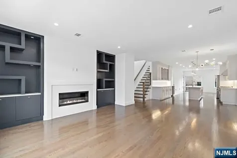 232 E Columbia Avenue Palisades Park NJ 07650