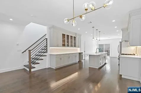 232 E Columbia Avenue Palisades Park NJ 07650