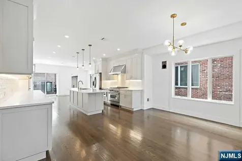 232 E Columbia Avenue Palisades Park NJ 07650