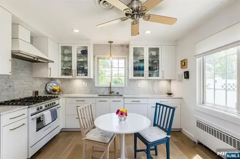 98 Totowa Road Totowa NJ 07512