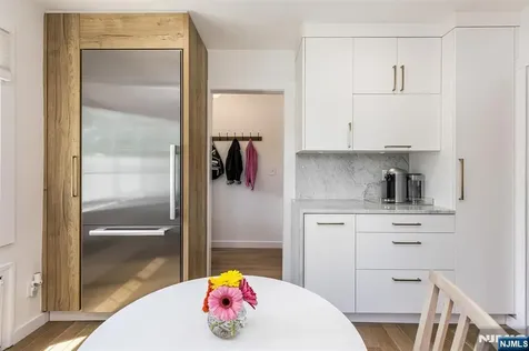 98 Totowa Road Totowa NJ 07512