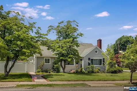 98 Totowa Road Totowa NJ 07512