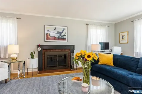 98 Totowa Road Totowa NJ 07512