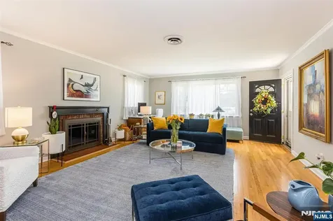98 Totowa Road Totowa NJ 07512