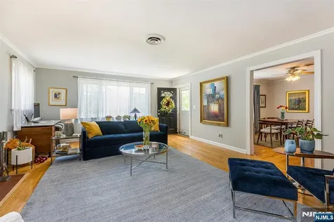 98 Totowa Road Totowa NJ 07512