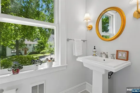 31 Macopin Avenue Montclair NJ 07043