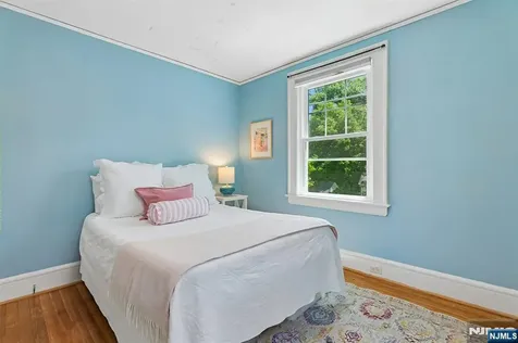 31 Macopin Avenue Montclair NJ 07043